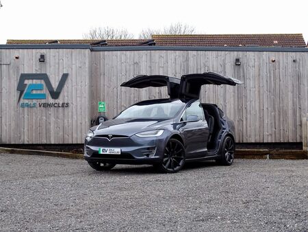 TESLA MODEL X