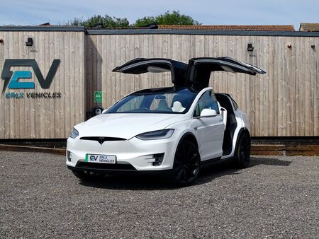 TESLA MODEL X